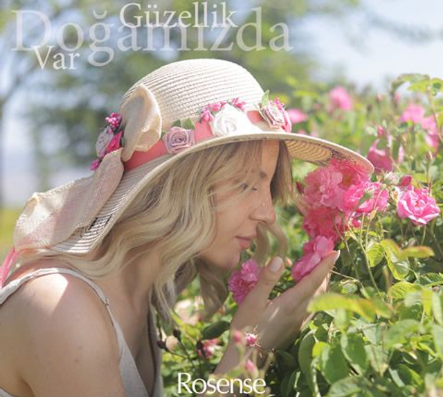 ROSENSE Gülbirlik 125ml %100 Doğal ve Saf Gül Suyu SPREYİ